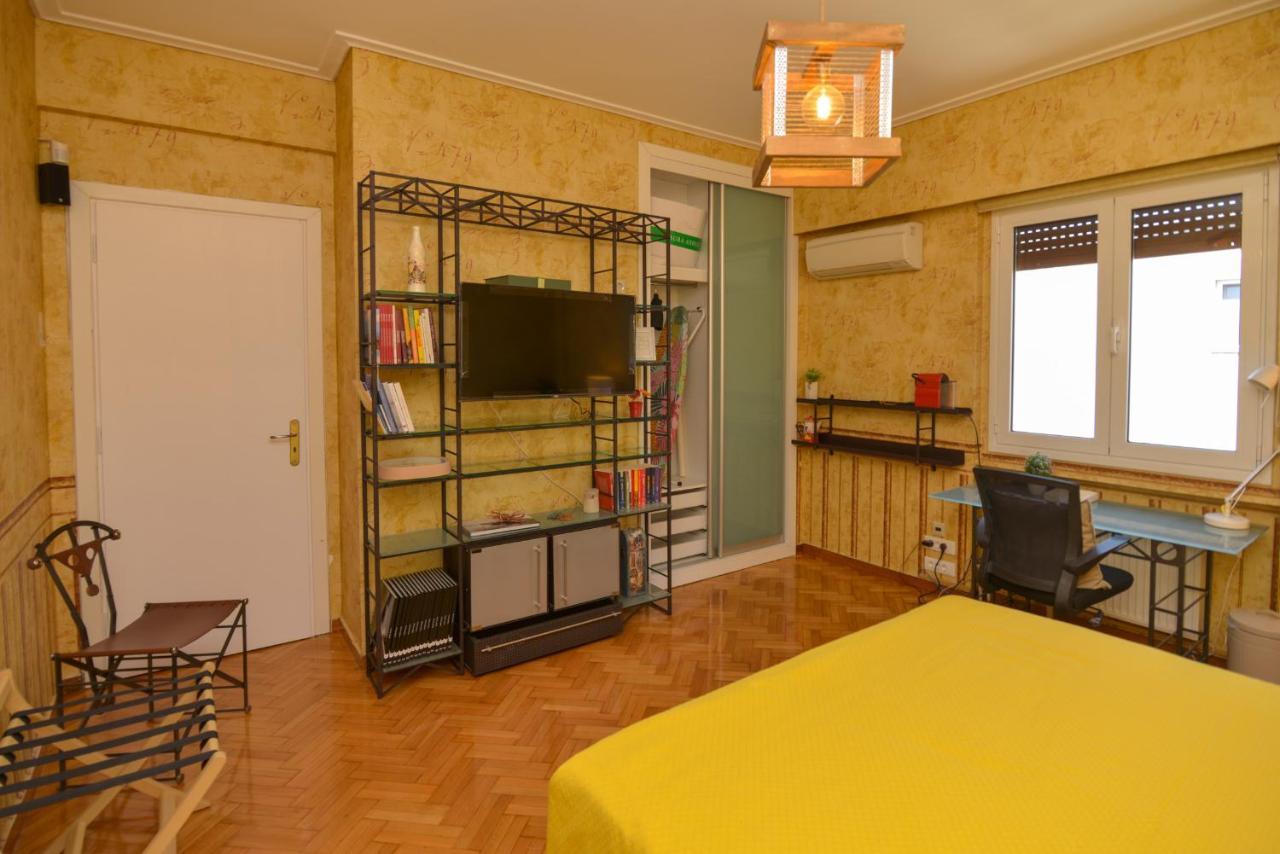 Athens Stylish Studio In Front Of Syntagma Metro Stop For 2 Exterior photo